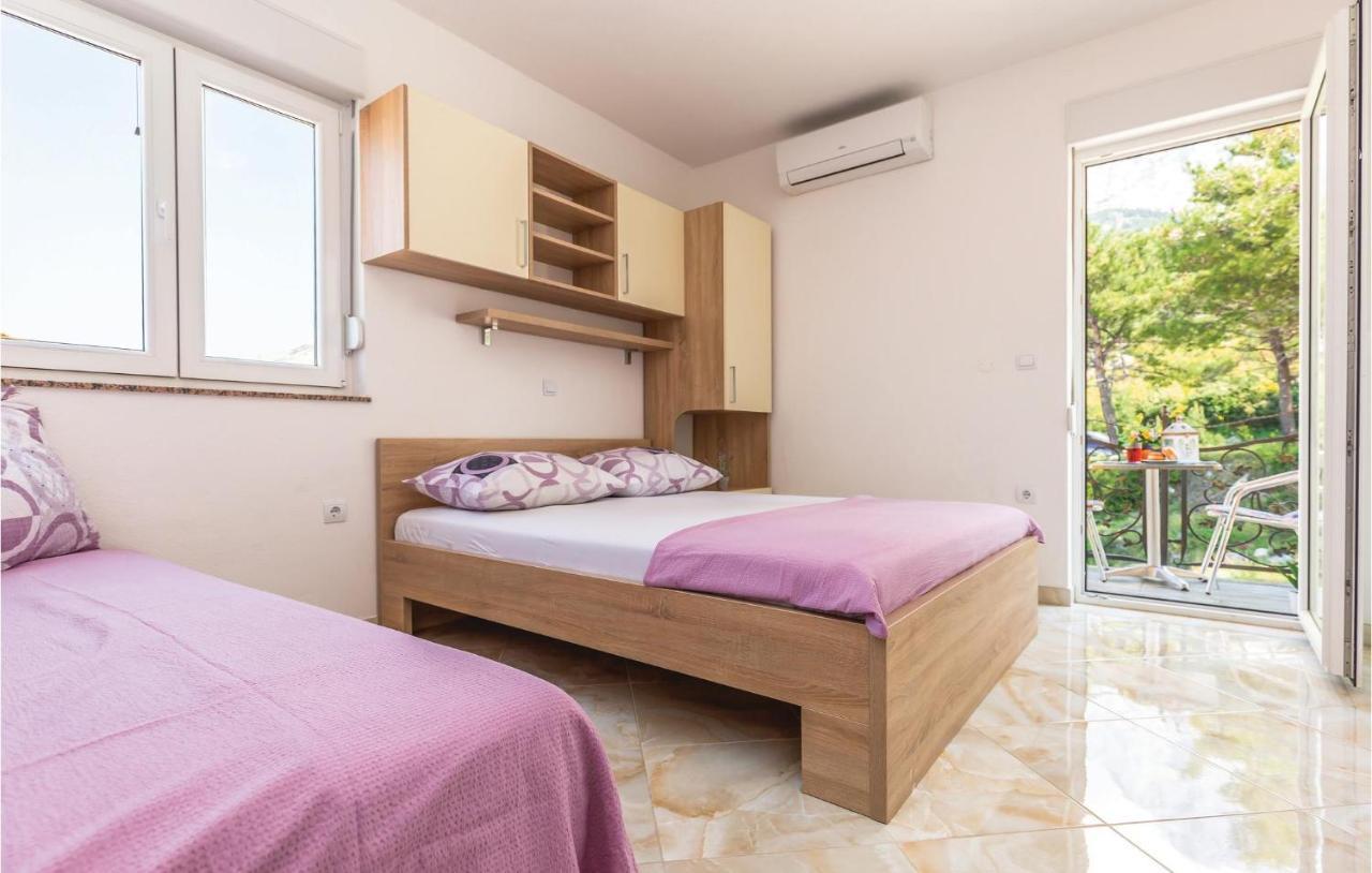 Beautiful Apartment In Krvavica With Kitchen Bagian luar foto